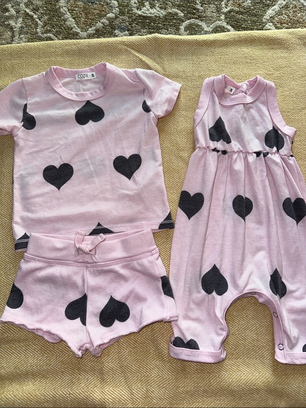 Cozii USA 3pc set Short Sleeve Top, Shorts & Romper 6-12m